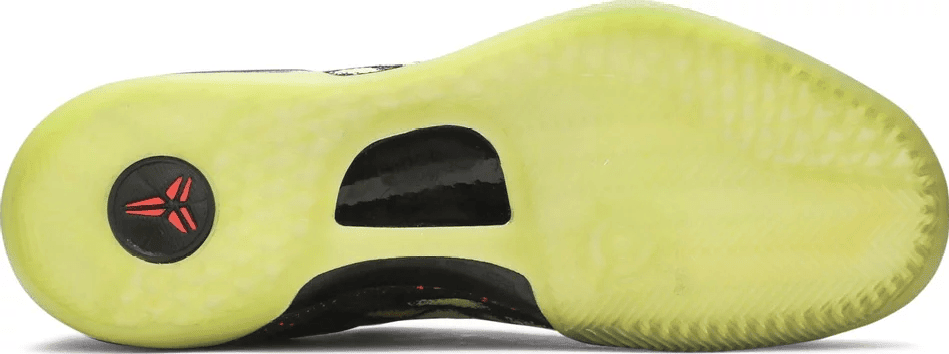 Men's Kobe 8 System 'Christmas' Shoes